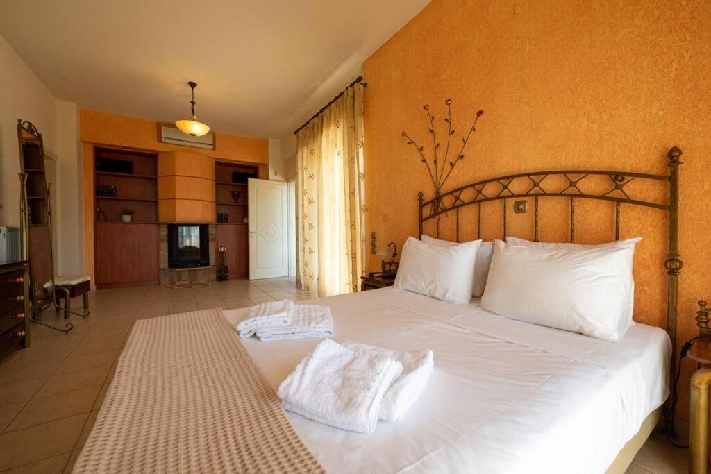 Villa Luxurious 4bedroom Kerezenia Kalamata